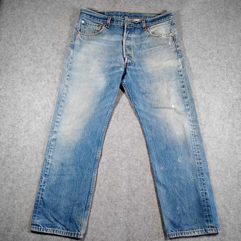 Vintage Levis 501 Mens Light Wash Blue Straight Leg Button Fly Denim Jeans 34x28